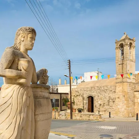 וילה Iliada Polis
