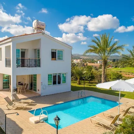 וילה Iliada Polis